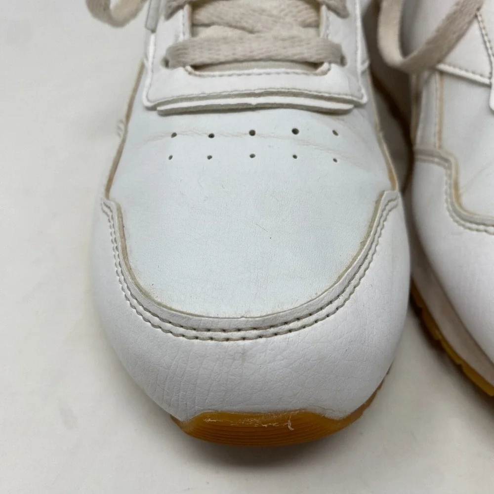 Reebok Classic Solid‎ White Casual Tennis Shoe Women's Size 9